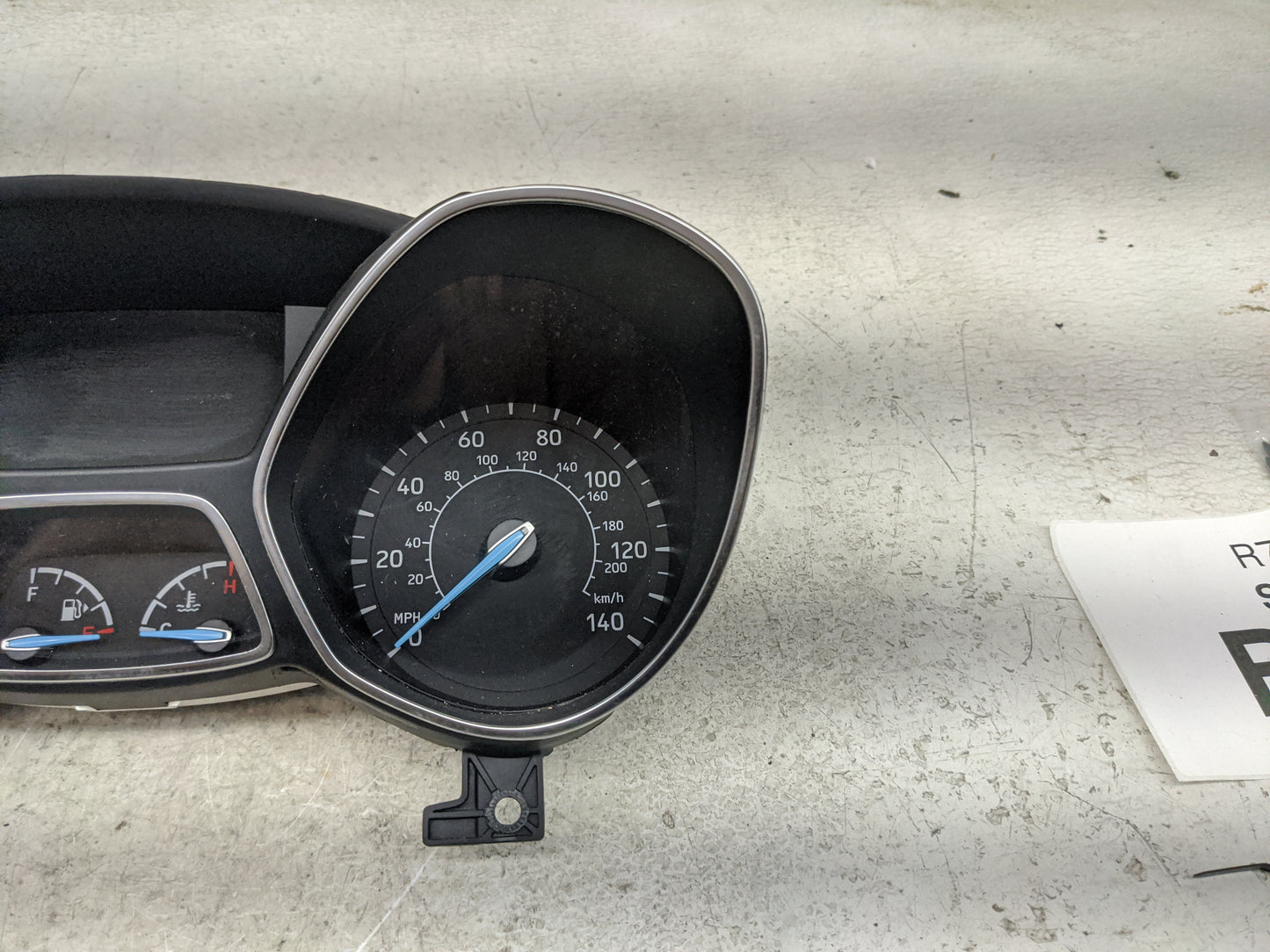 2018 Ford Escape Instrument Cluster Speedometer Gauges P/N:JJ5T-10849-TC J5T-10849-TA Miles:70K Fits OEM Used Auto Parts - O