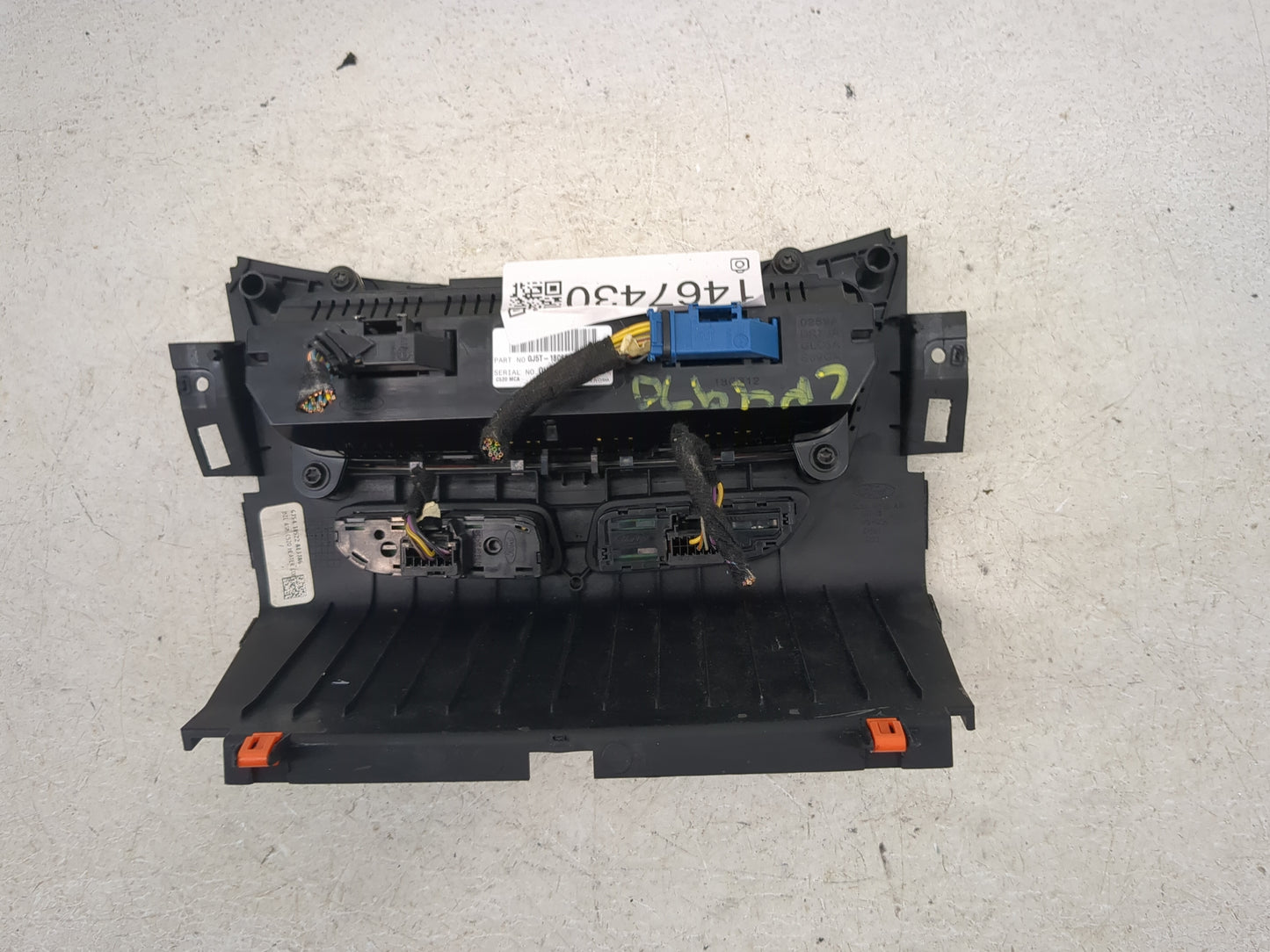 2018-2019 Ford Escape Climate Control Module Temperature AC/Heater Replacement P/N:GJ5T-18C612-CH Fits Fits 2018 2019 OEM Us