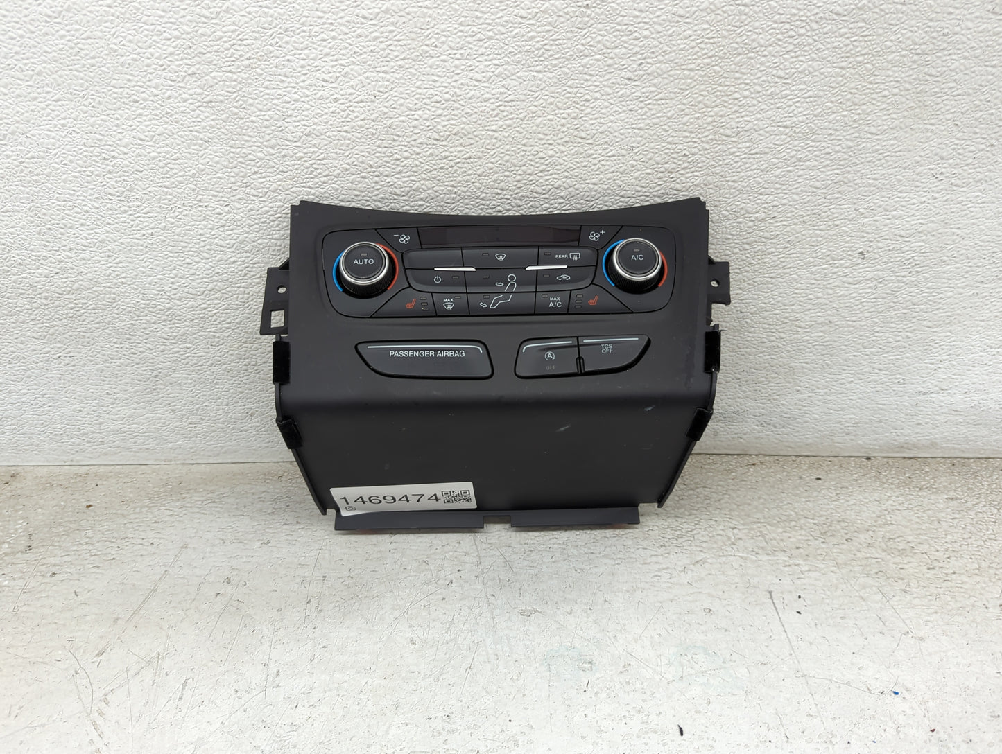 2018-2019 Ford Escape Climate Control Module Temperature AC/Heater Replacement P/N:GJ5T-18C612-CJ Fits Fits 2018 2019 OEM Us