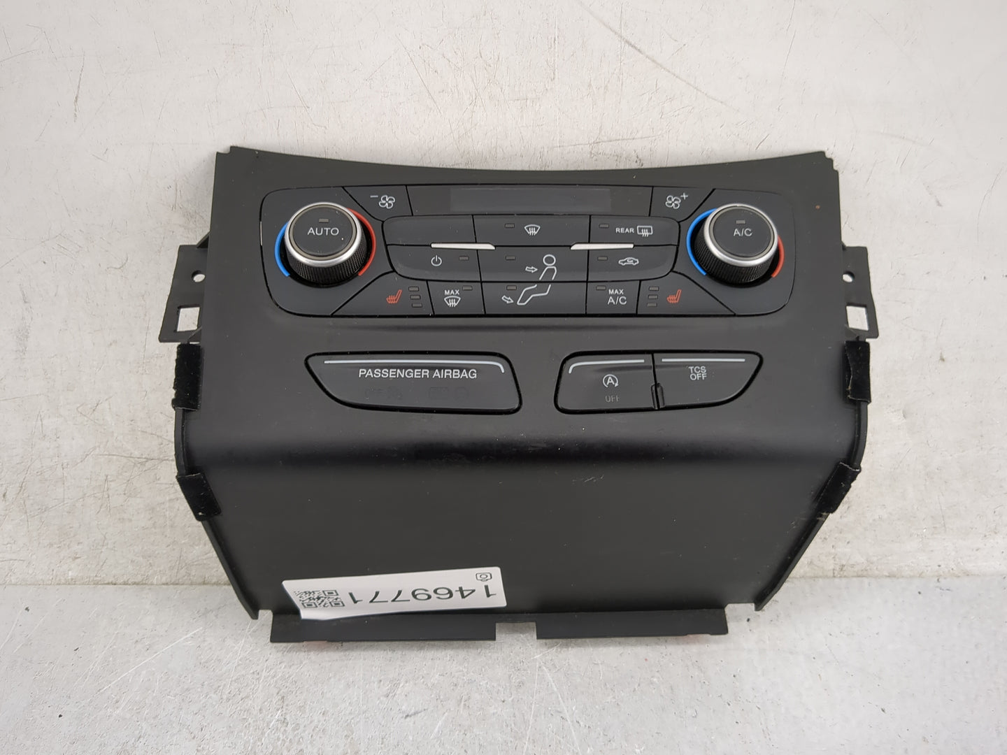 2018-2019 Ford Escape Climate Control Module Temperature AC/Heater Replacement P/N:GJ5T-18C612-CJ Fits Fits 2018 2019 OEM Us