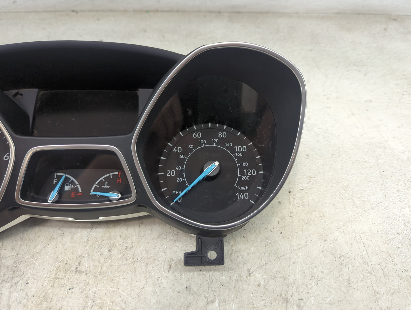 2018 Ford Escape Instrument Cluster Speedometer Gauges P/N:JJ5T-10849-TB V70L8F-10894-B Miles:108K Fits OEM Used Auto Parts 