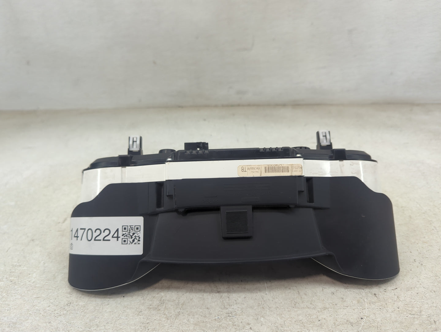 2018 Ford Escape Instrument Cluster Speedometer Gauges P/N:JJ5T-10849-TB V70L8F-10894-B Miles:108K Fits OEM Used Auto Parts 