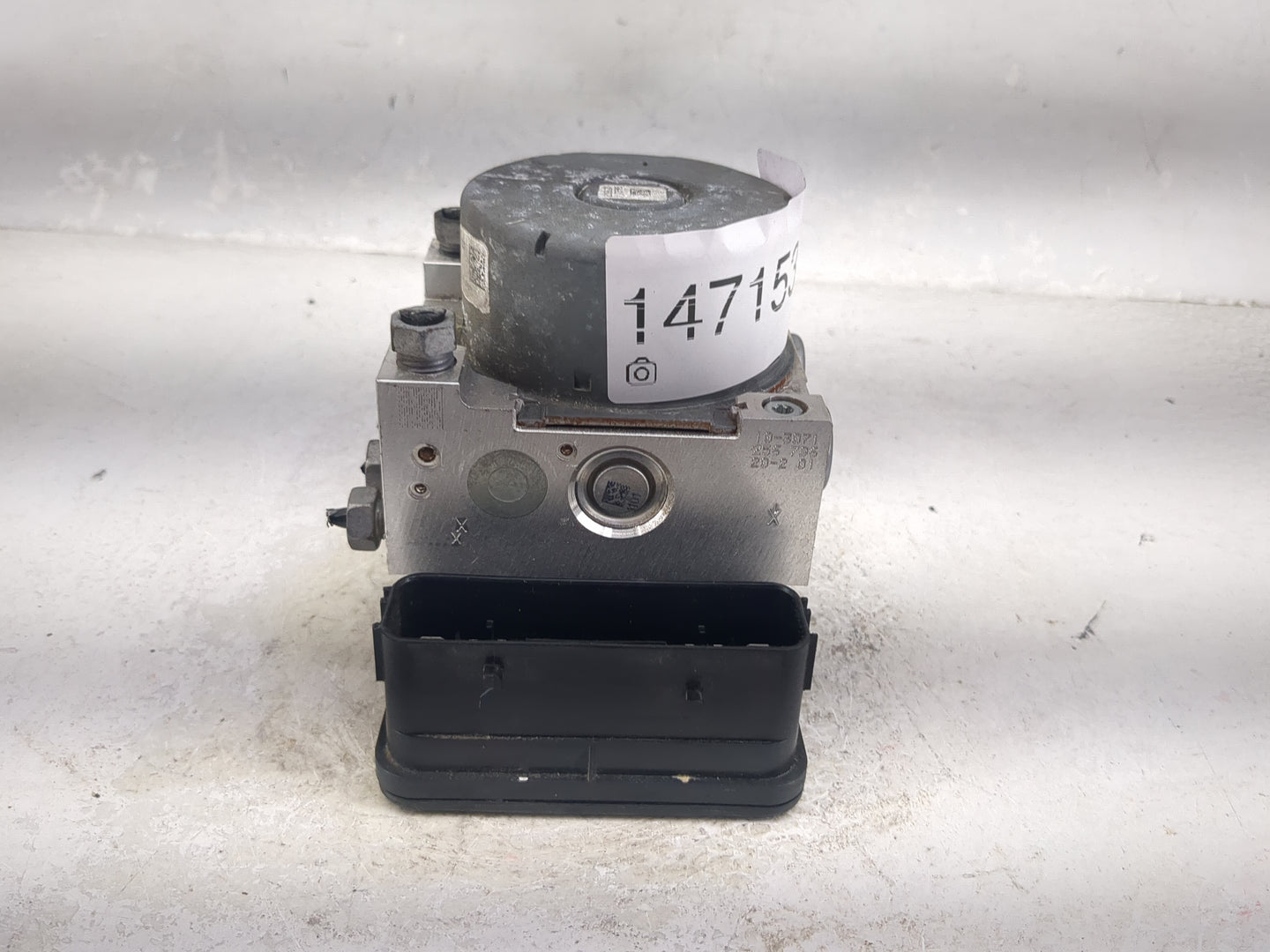 2017-2019 Ford Escape ABS Pump Control Module Replacement P/N:GV61-2C405-CJ Fits Fits 2017 2018 2019 OEM Used Auto Parts - O