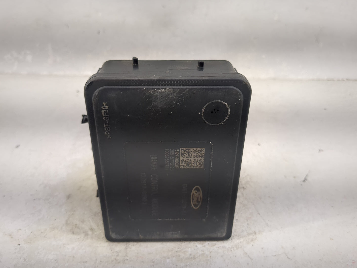 2017-2019 Ford Escape ABS Pump Control Module Replacement P/N:GV61-2C405-CJ Fits Fits 2017 2018 2019 OEM Used Auto Parts - O