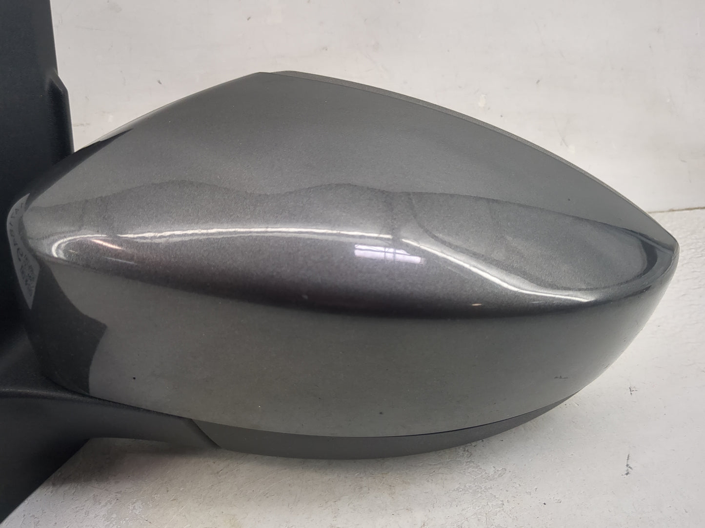 2017-2019 Ford Escape Driver Side View Mirror - Left Door Mirror OEM Used - Oemusedautoparts1.com