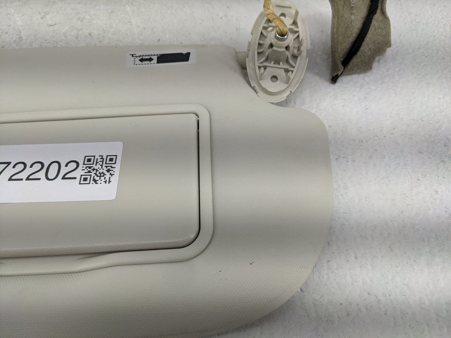 2013-2019 Ford Escape Sun Visor Shade Replacement Passenger Right Mirror Fits Fits 2013 2014 2015 2016 2017 2018 2019 OEM Us