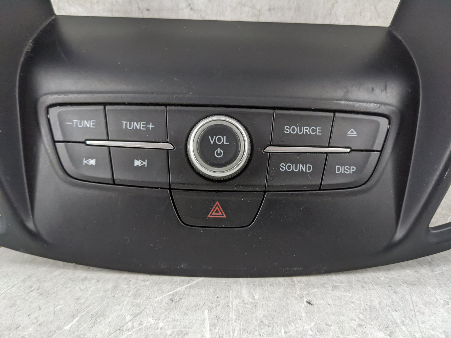 2017-2019 Ford Escape Radio Control Panel Black 1474476 - Oemusedautoparts1.com