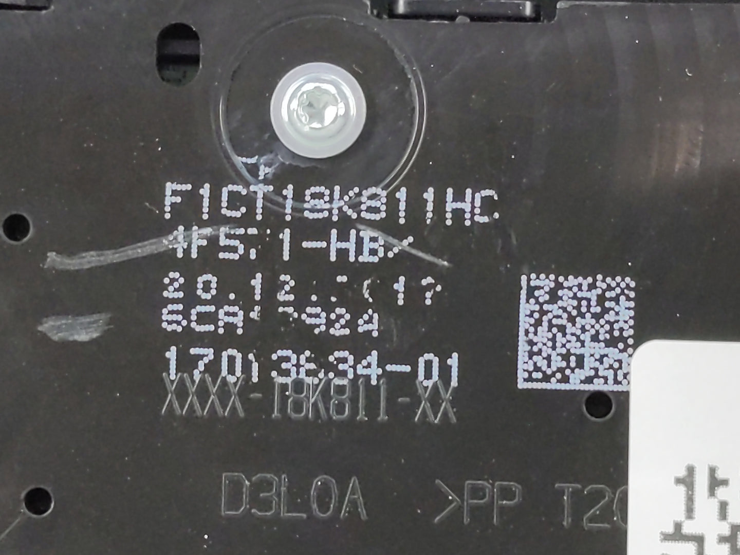 2017-2019 Ford Escape Radio Control Panel Black 1474476 - Oemusedautoparts1.com