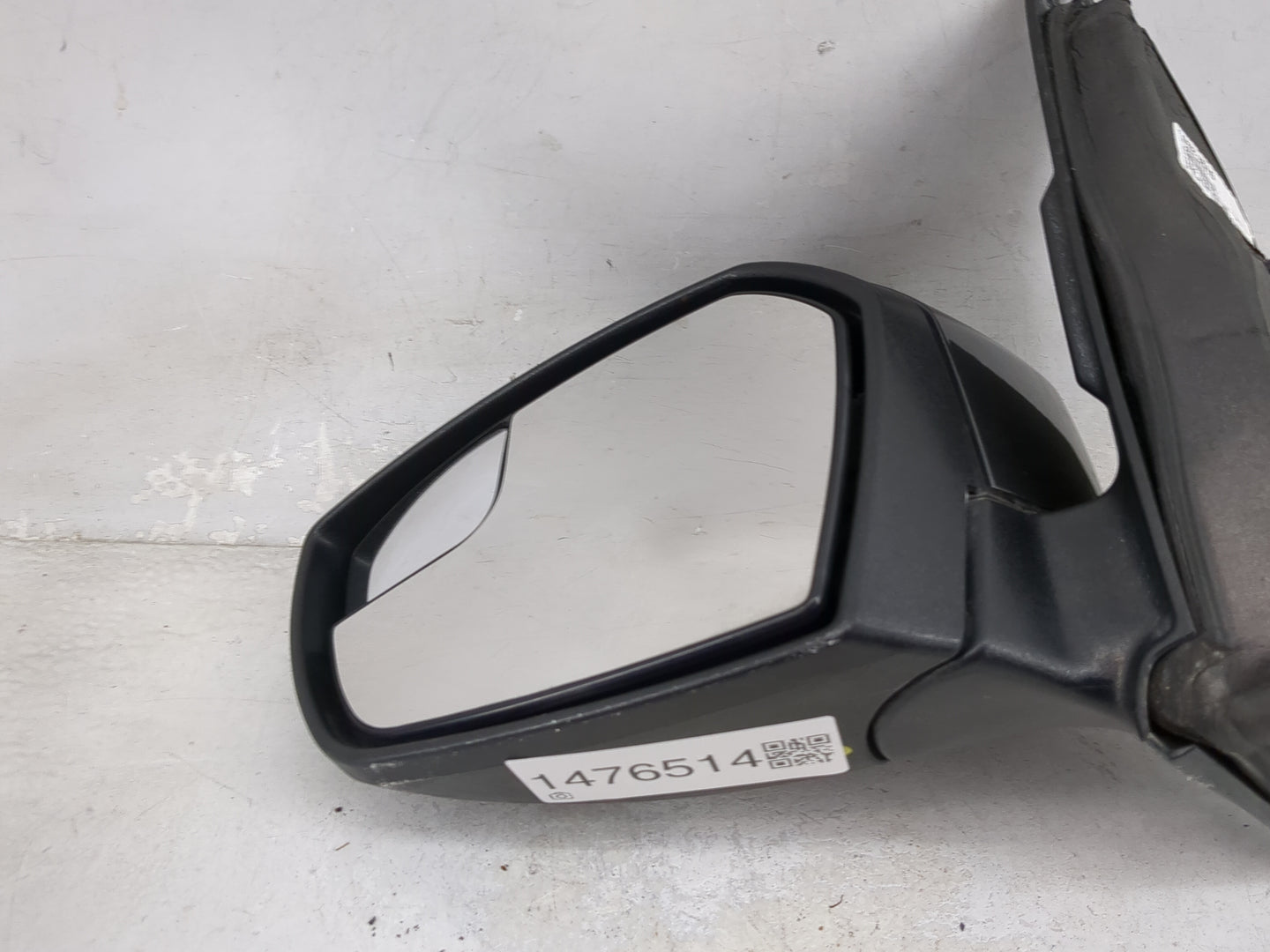 2017-2019 Ford Escape Driver Side View Mirror - Left Door Mirror OEM Used - Oemusedautoparts1.com