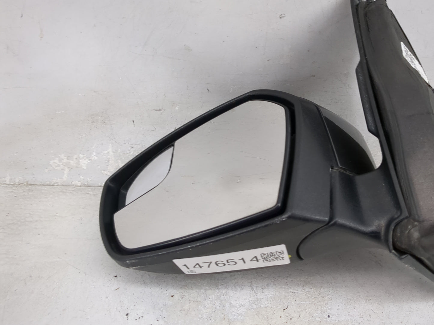 2017-2019 Ford Escape Driver Side View Mirror - Left Door Mirror OEM Used - Oemusedautoparts1.com