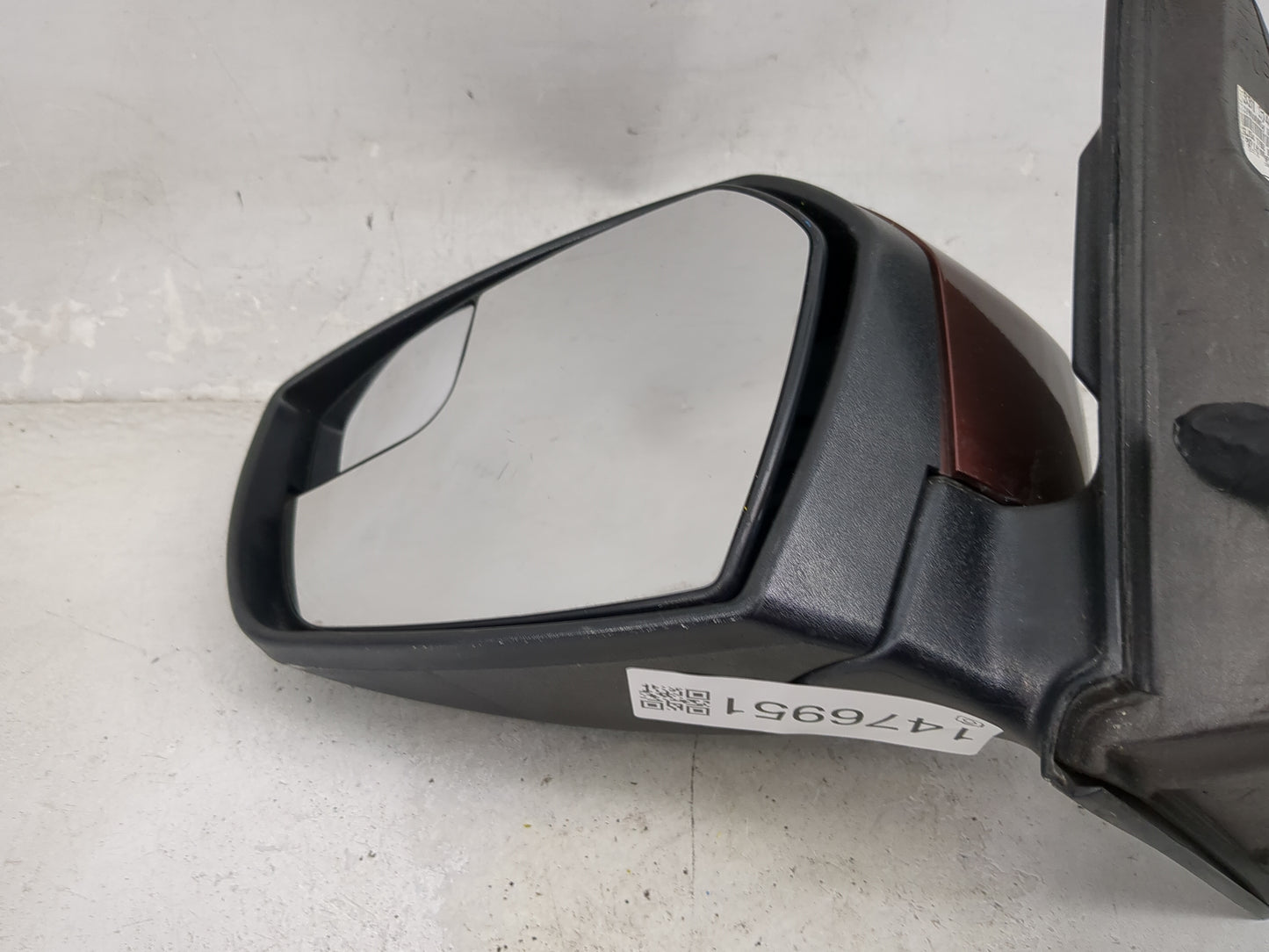 2017-2019 Ford Escape Driver Side View Mirror - Left Door Mirror OEM Used - Oemusedautoparts1.com