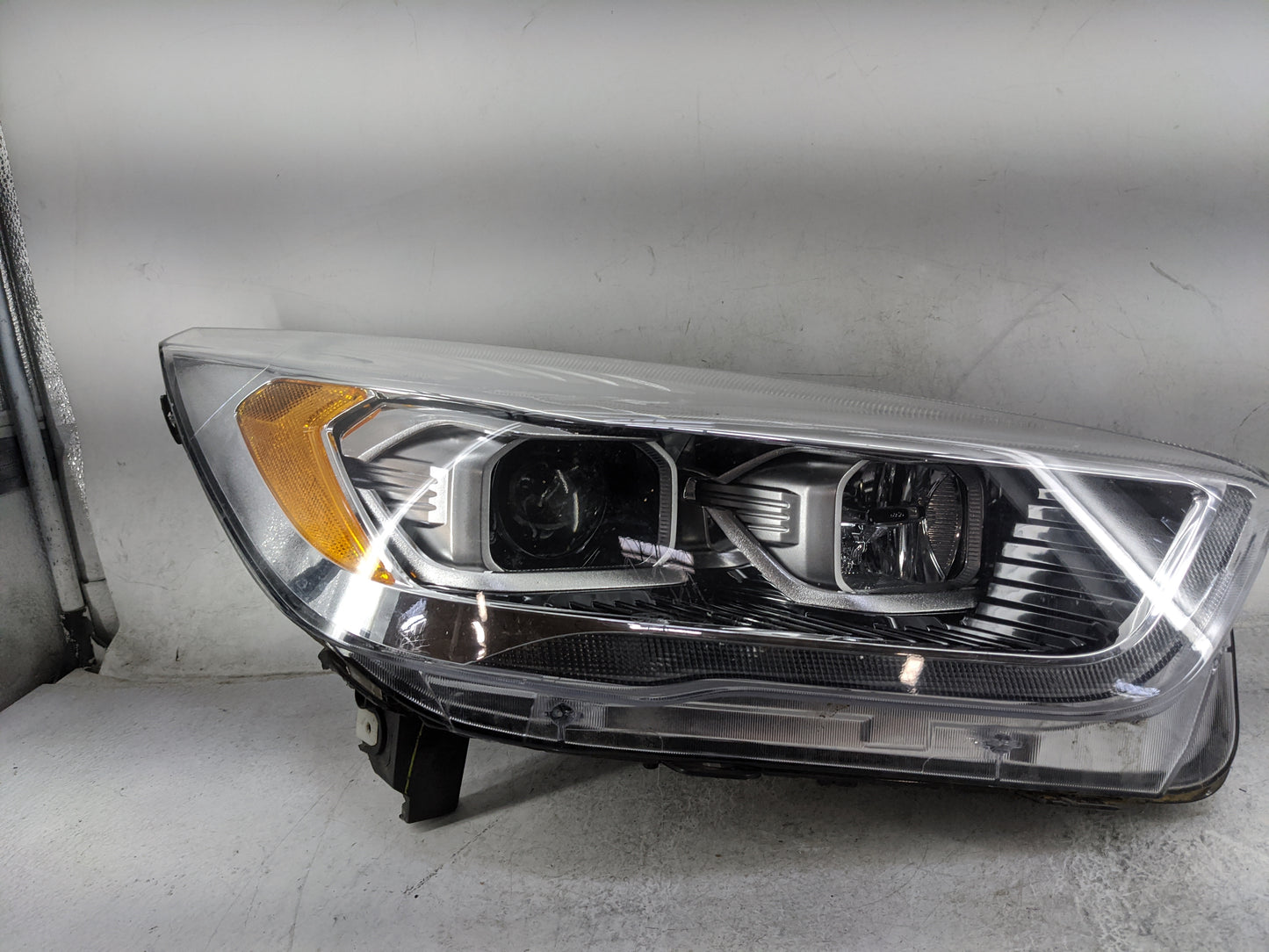 2018 Ford Escape Driver Left Oem Head Light Headlight Lamp Black - Oemusedautoparts1.com