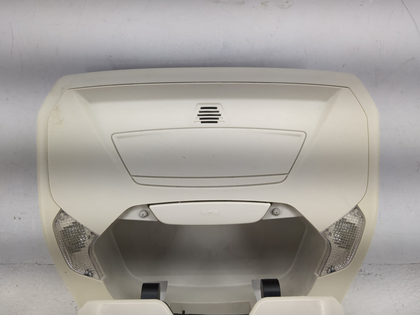 2018 Ford Escape Overhead Roof Console Beige - Oemusedautoparts1.com