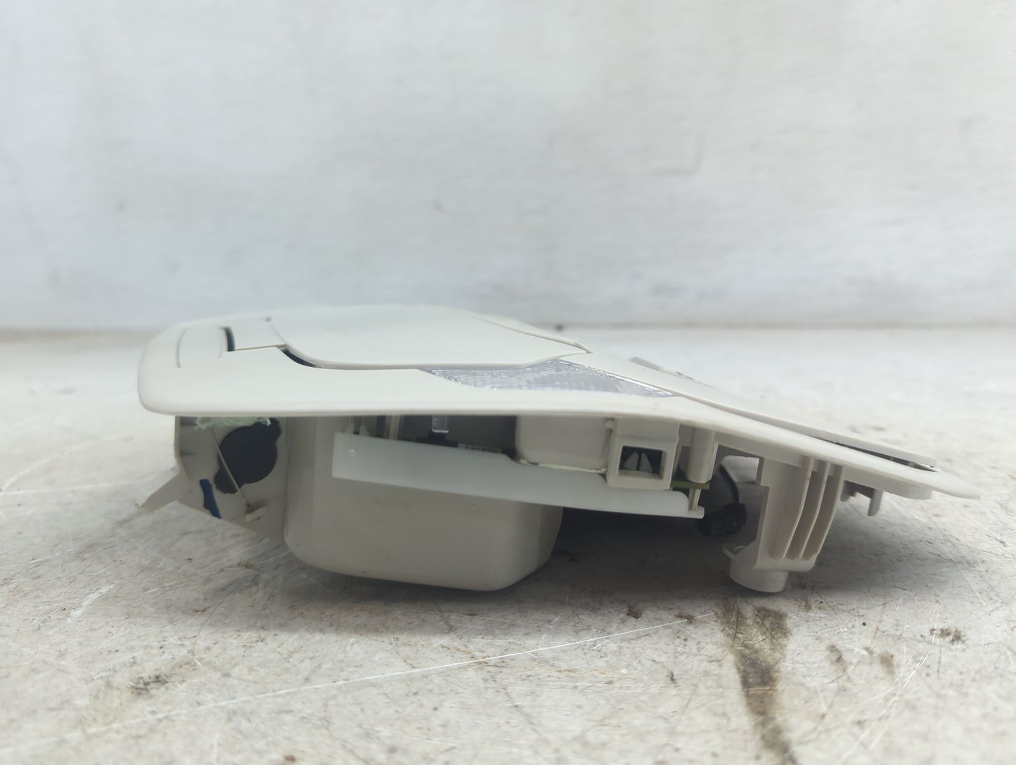 2018 Ford Escape Overhead Roof Console Gray - Oemusedautoparts1.com