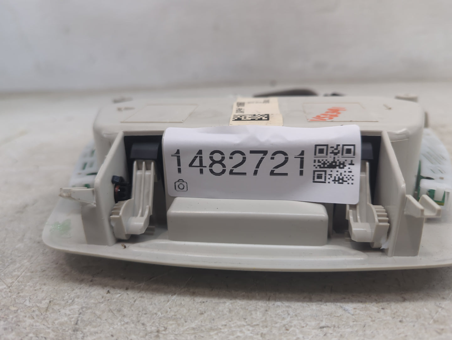 2018 Ford Escape Overhead Roof Console Gray - Oemusedautoparts1.com