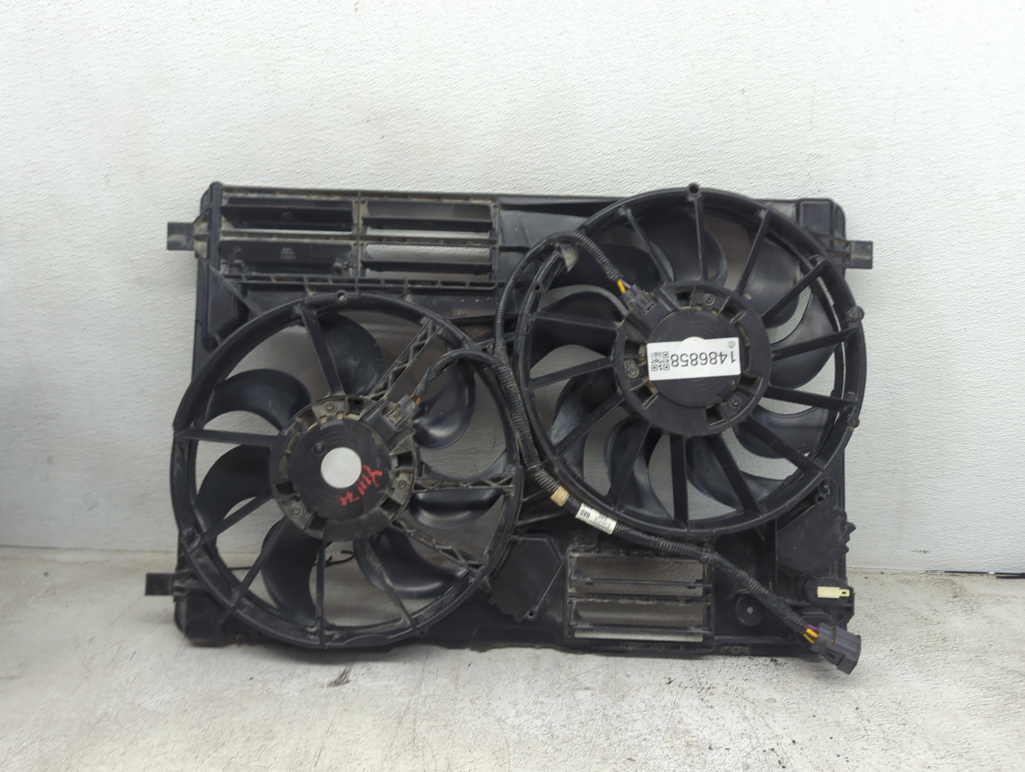 2017-2019 Ford Escape Electric Radiator Cooling Fan Motor Assembly Fits Fits 2015 2016 2017 2018 2019 OEM Used Auto Parts - 