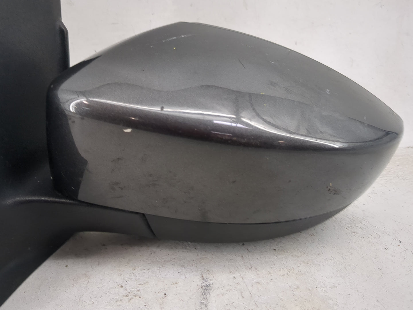 2017-2019 Ford Escape Driver Side View Mirror - Left Door Mirror OEM Used - Oemusedautoparts1.com