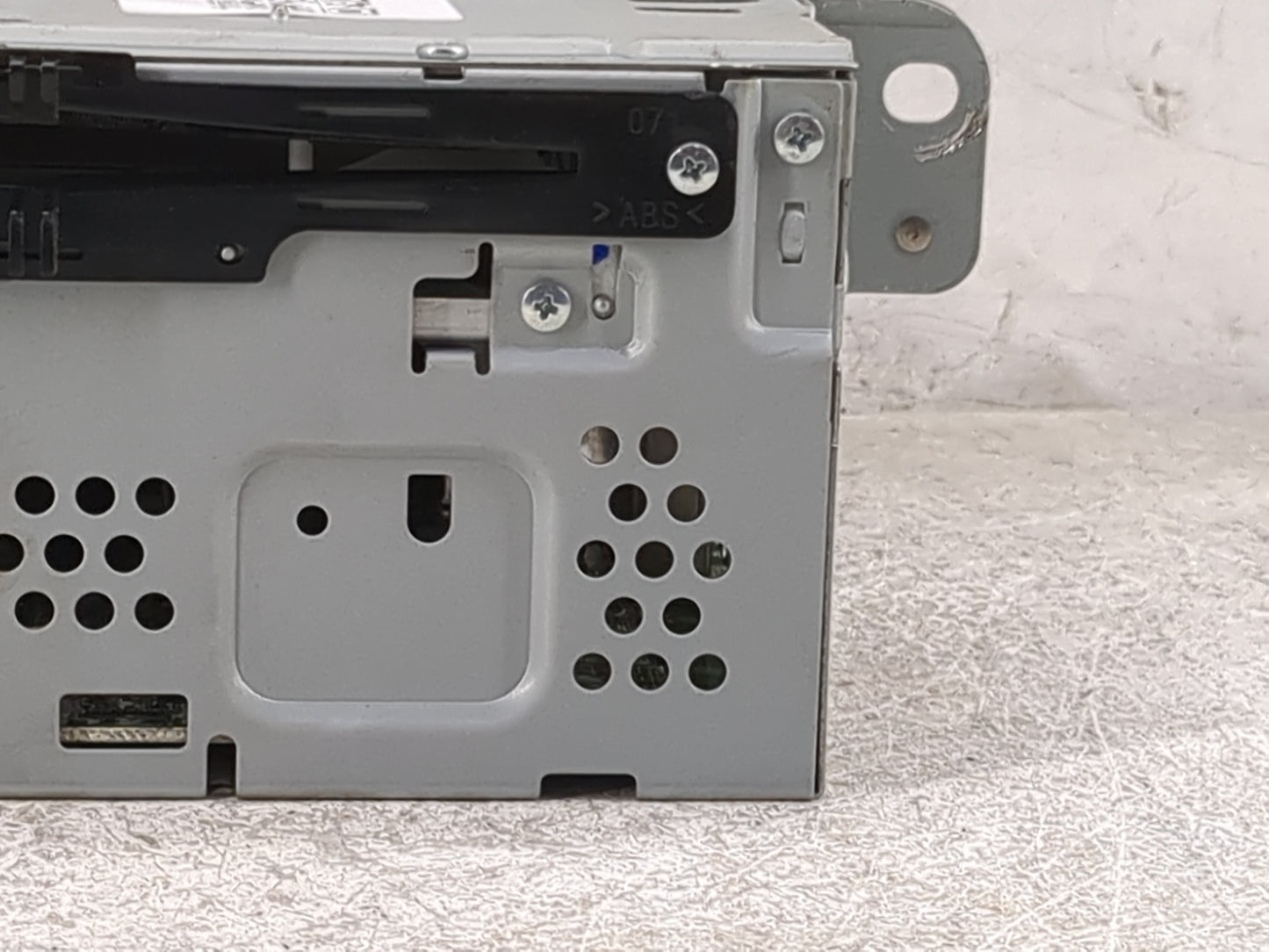 2017-2019 Ford Escape Radio AM FM Cd Player Receiver Replacement P/N:GJ5T-19C107-DD Fits Fits 2017 2018 2019 OEM Used Auto P