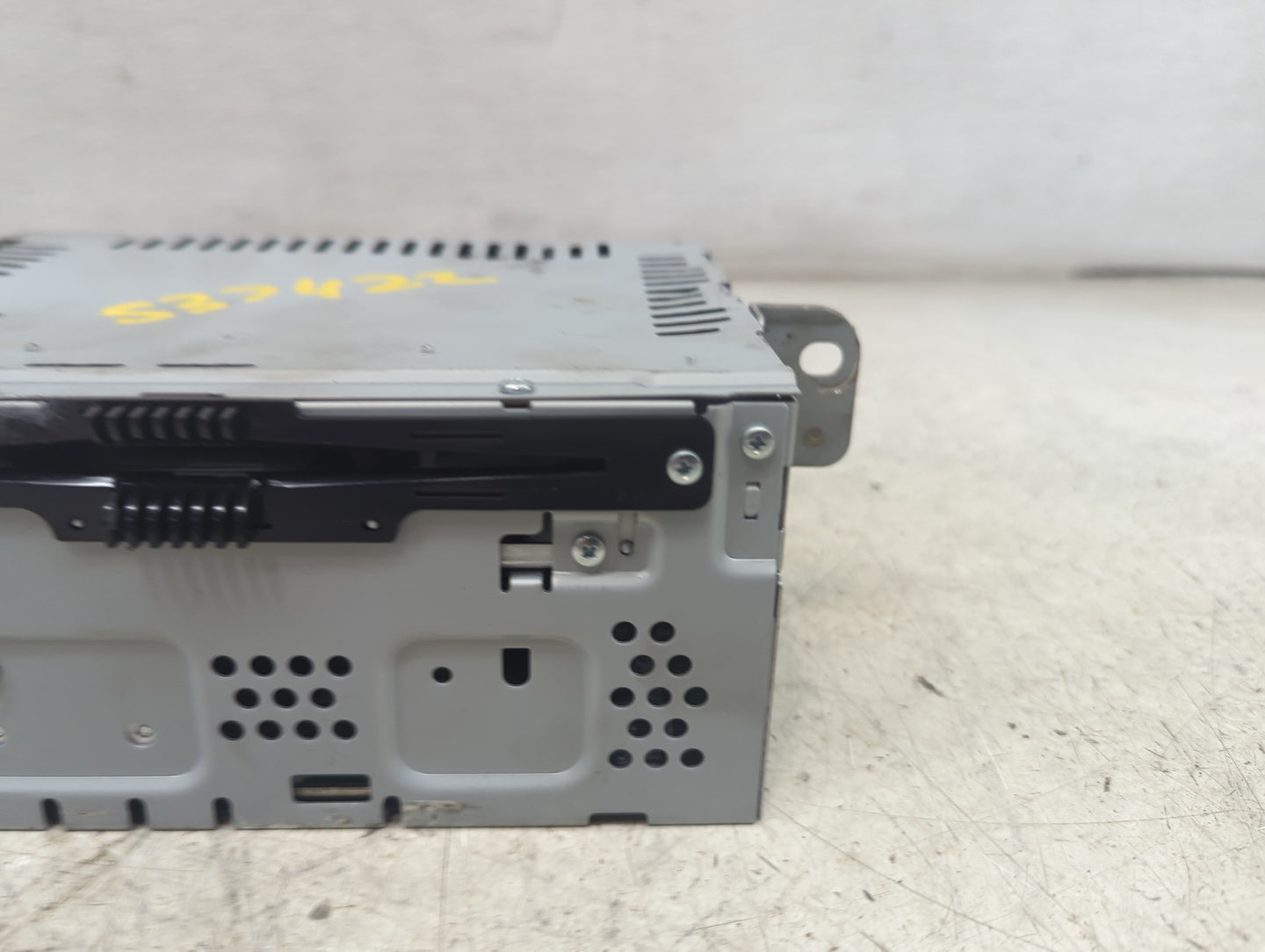 2017-2019 Ford Escape Radio AM FM Cd Player Receiver Replacement P/N:GJ5T-19C107-DD CQ-CJ36N24MC Fits Fits 2017 2018 2019 OE