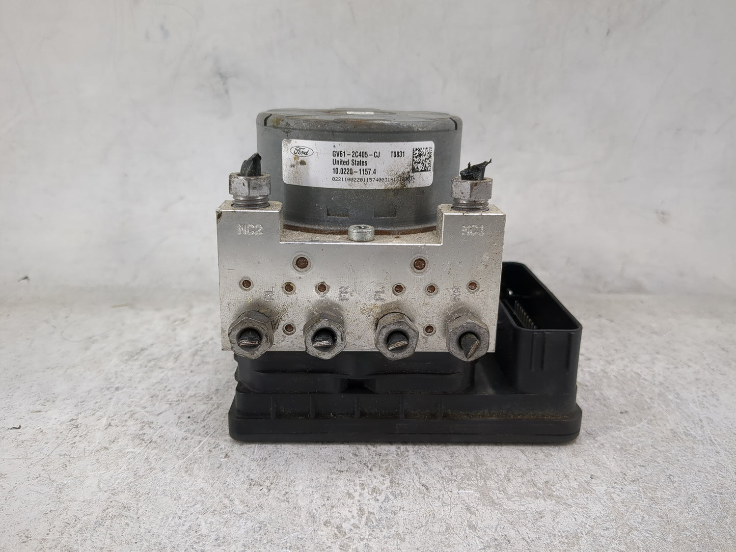 2017-2019 Ford Escape ABS Pump Control Module Replacement P/N:GV61-2C405-CJ Fits Fits 2017 2018 2019 OEM Used Auto Parts - O
