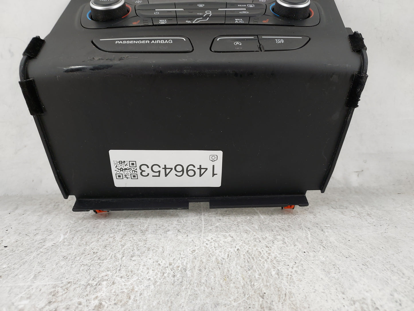2017-2019 Ford Escape Climate Control Module Temperature AC/Heater Replacement P/N:GJ5T-18C612-CH GHAVH7C18E Fits OEM Used A