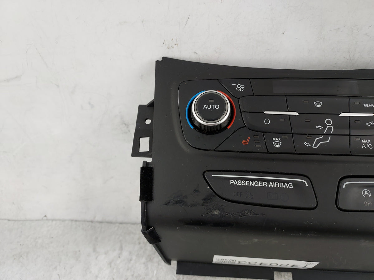 2017-2019 Ford Escape Climate Control Module Temperature AC/Heater Replacement P/N:GJ5T-18C612-CH GHAVH7C18E Fits OEM Used A