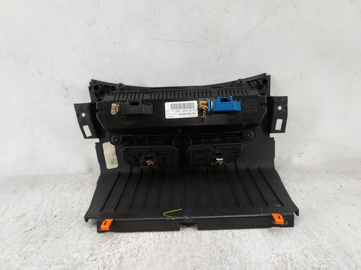 2017-2019 Ford Escape Climate Control Module Temperature AC/Heater Replacement P/N:GJ5T-18C612-CH GHAVH7C18E Fits OEM Used A