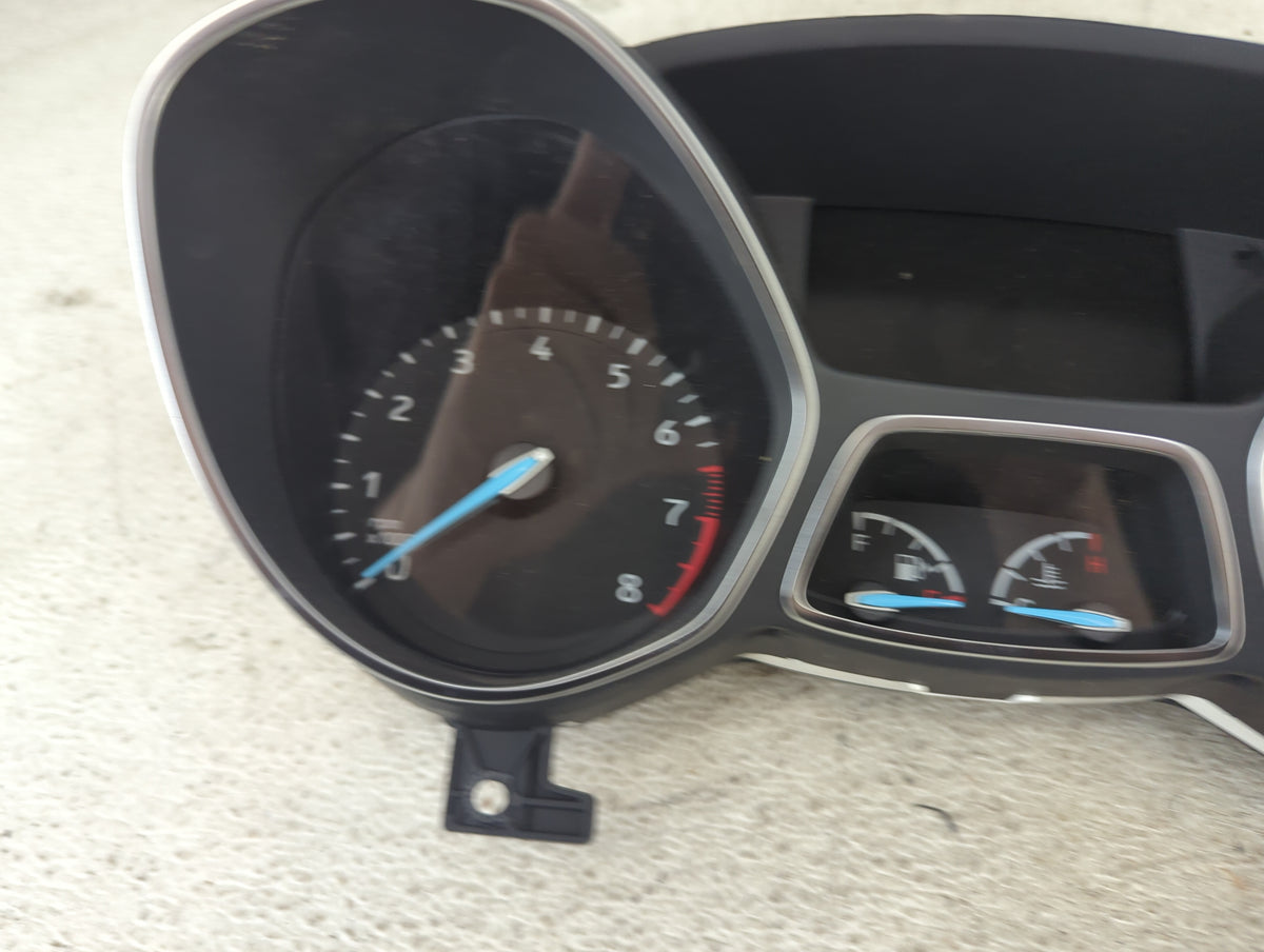 2018 Ford Escape Instrument Cluster Speedometer Gauges P/N:JJ5T10849TB JJ5T-10849-B Miles: Fits OEM Used Auto Parts - Oemuse