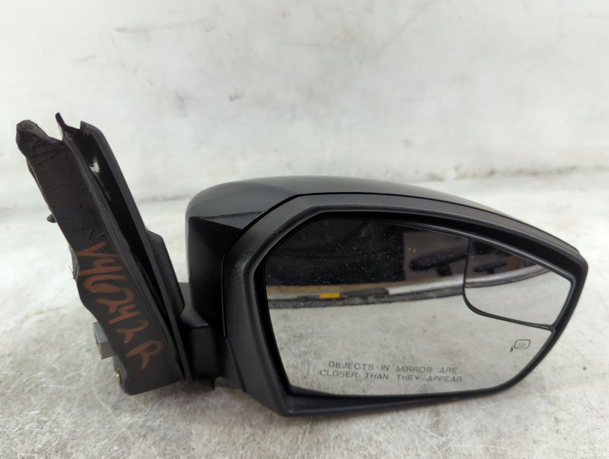 2017-2019 Ford Escape Passenger Side View Mirror - Right Door Mirror OEM Used - Oemusedautoparts1.com