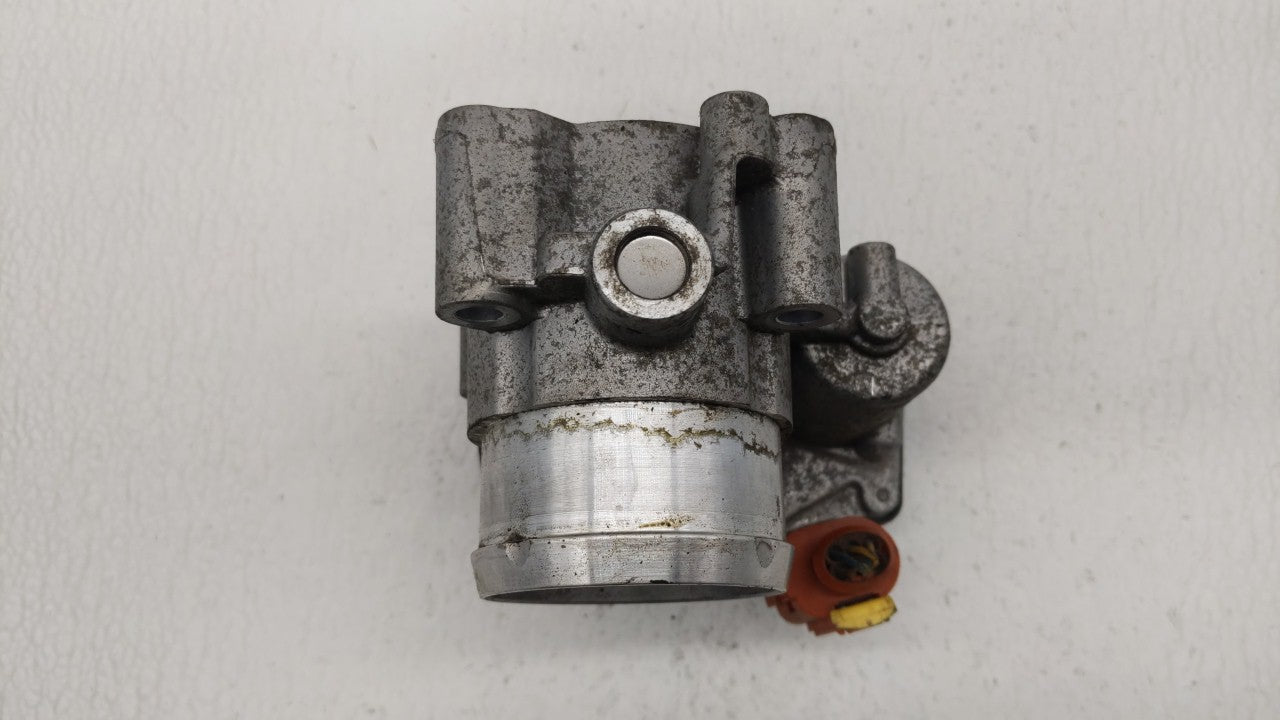 2017-2019 Ford Escape Throttle Body P/N:DS7G-9E991-BB DS7G-9F991-CA Fits Fits 2014 2015 2016 2017 2018 2019 OEM Used Auto Pa