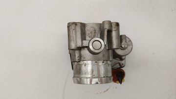 2017-2019 Ford Escape Throttle Body P/N:DS7G-9F991-BB DS7G-9E991-BB, DS7G-9F991-CA Fits Fits 2014 2015 2016 2017 2018 2019 OEM Used Auto Parts