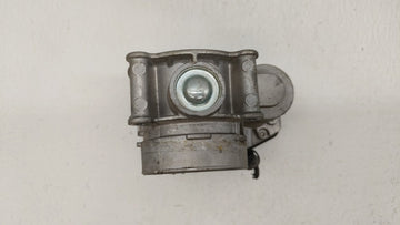 2013-2019 Ford Escape Throttle Body P/N:DS7E-9F991-AK DS7E-9F991-AD Fits Fits 2013 2014 2015 2016 2017 2018 2019 2020 OEM Used Auto Parts