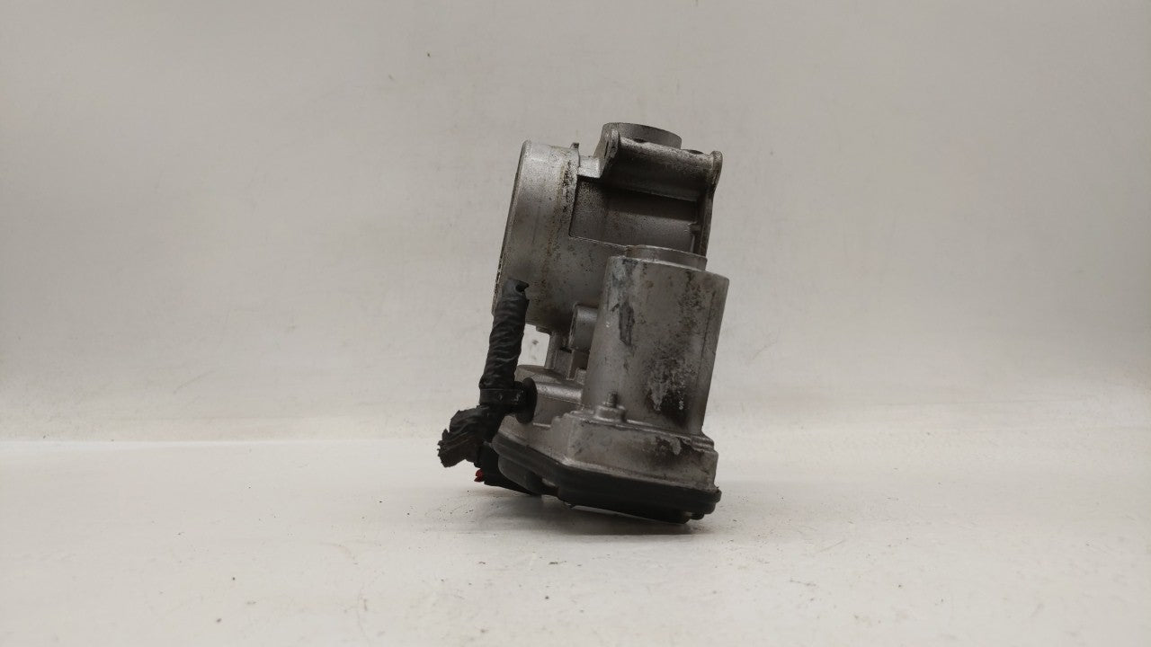 2013-2019 Ford Escape Throttle Body P/N:DS7E-9F991-AK DS7E-9F991-AD Fits Fits 2013 2014 2015 2016 2017 2018 2019 2020 OEM Us