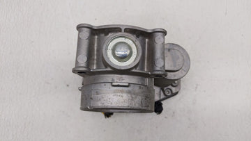 2013-2019 Ford Escape Throttle Body P/N:DS7E-9F991-AK DS7E-9F991-AD Fits Fits 2013 2014 2015 2016 2017 2018 2019 2020 OEM Used Auto Parts