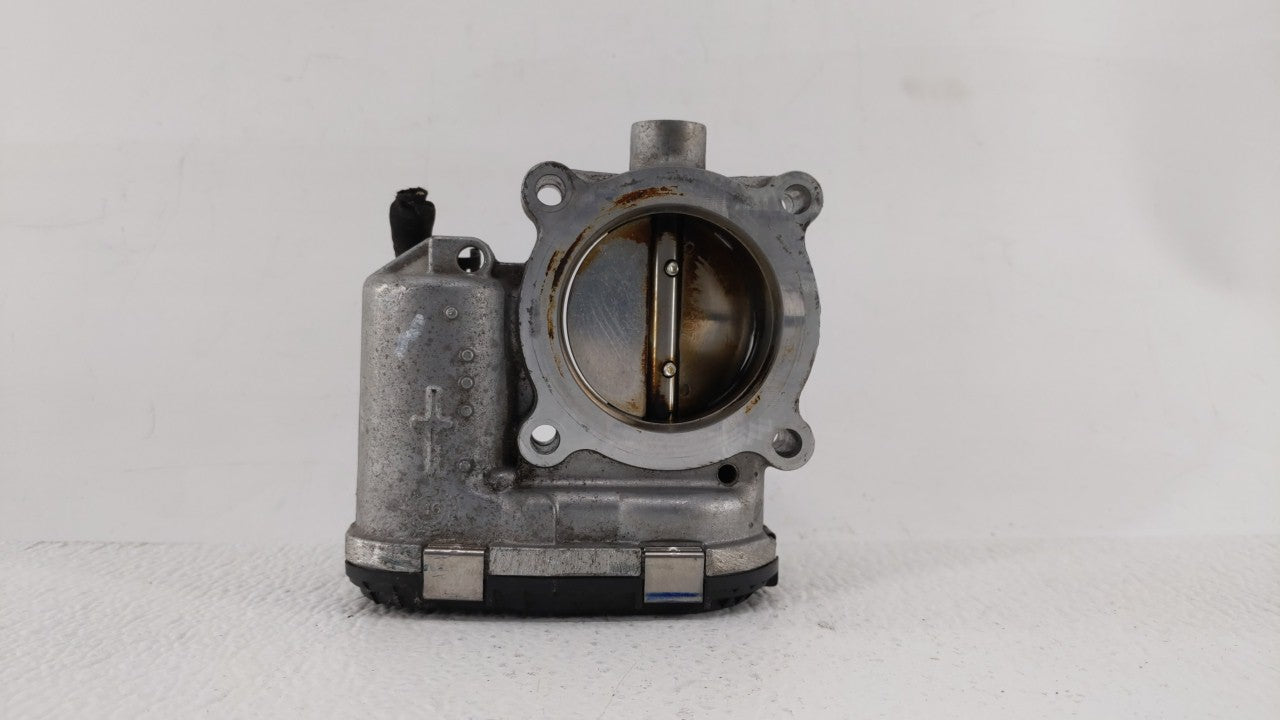 2017-2019 Ford Escape Throttle Body P/N:DS7E-9F991-BB Fits Fits 2014 2015 2016 2017 2018 2019 OEM Used Auto Parts - Oemuseda
