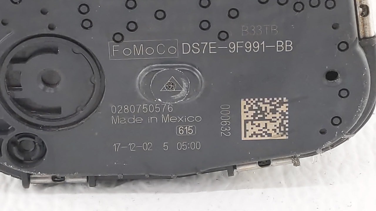 2017-2019 Ford Escape Throttle Body P/N:DS7E-9F991-BB Fits Fits 2014 2015 2016 2017 2018 2019 OEM Used Auto Parts - Oemuseda
