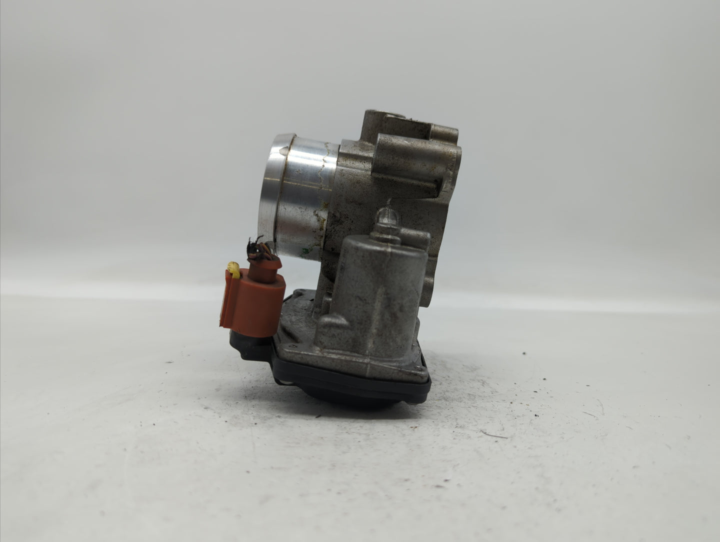 2017-2019 Ford Escape Throttle Body P/N:DS7G-9F991-BB DS7G-9E991-BB, DS7G-9F991-CA Fits Fits 2014 2015 2016 2017 2018 2019 O