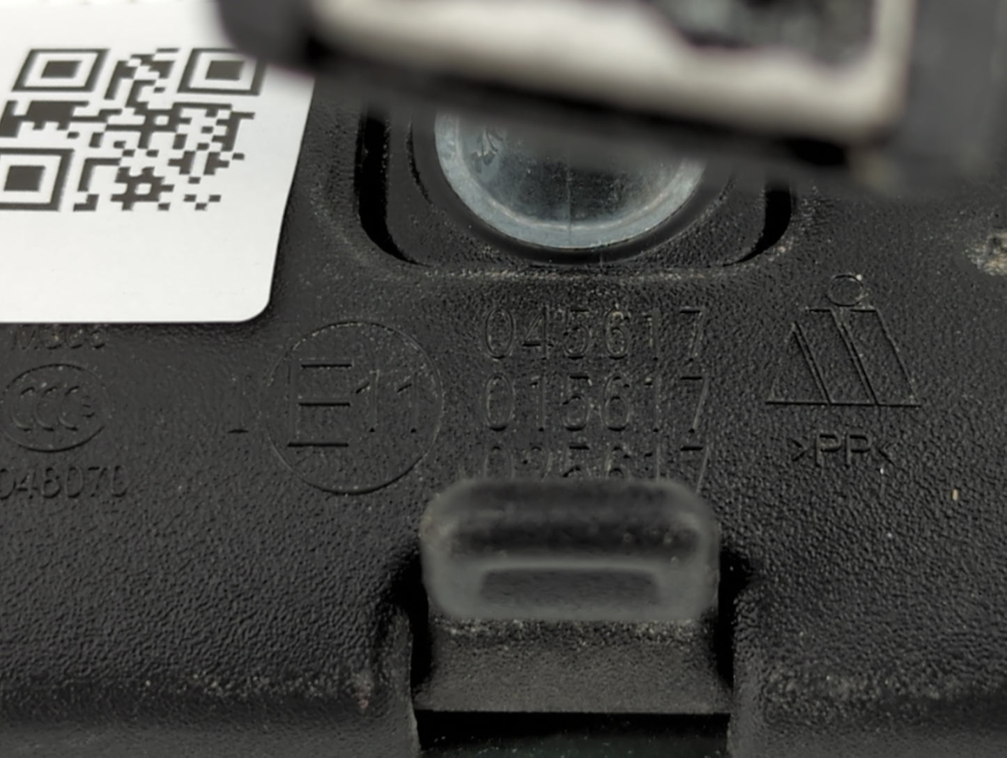 2017-2019 Ford Escape Interior Rear View Mirror Replacement OEM P/N:E1104561 Fits Fits 2015 2016 2017 2018 2019 OEM Used Aut