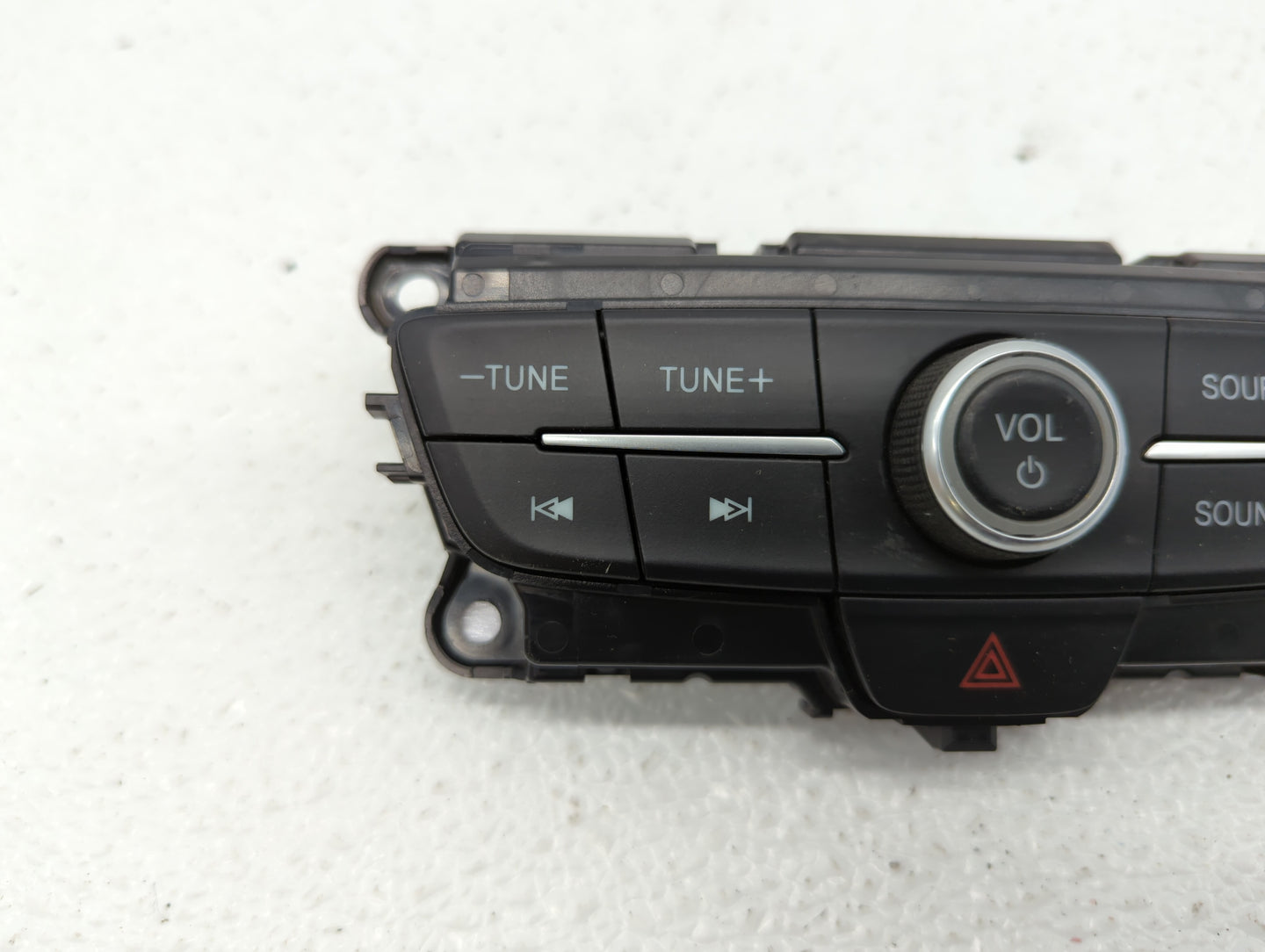 2018 Ford Escape Climate Control Module Temperature AC/Heater Replacement P/N:F1CT18K811HC Fits Fits 2019 OEM Used Auto Part