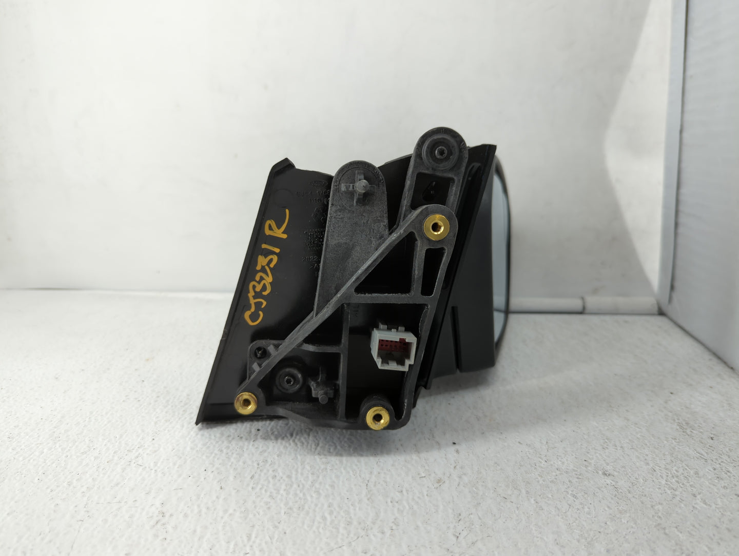 2017-2019 Ford Escape Driver Side View Mirror - Left Door Mirror OEM Used - Oemusedautoparts1.com