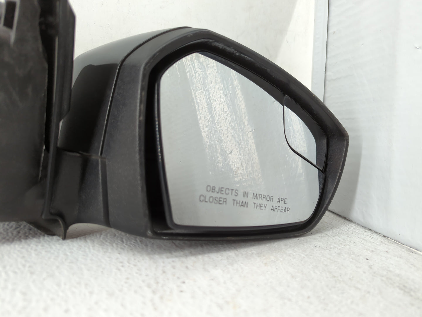 2017-2019 Ford Escape Driver Side View Mirror - Left Door Mirror OEM Used - Oemusedautoparts1.com