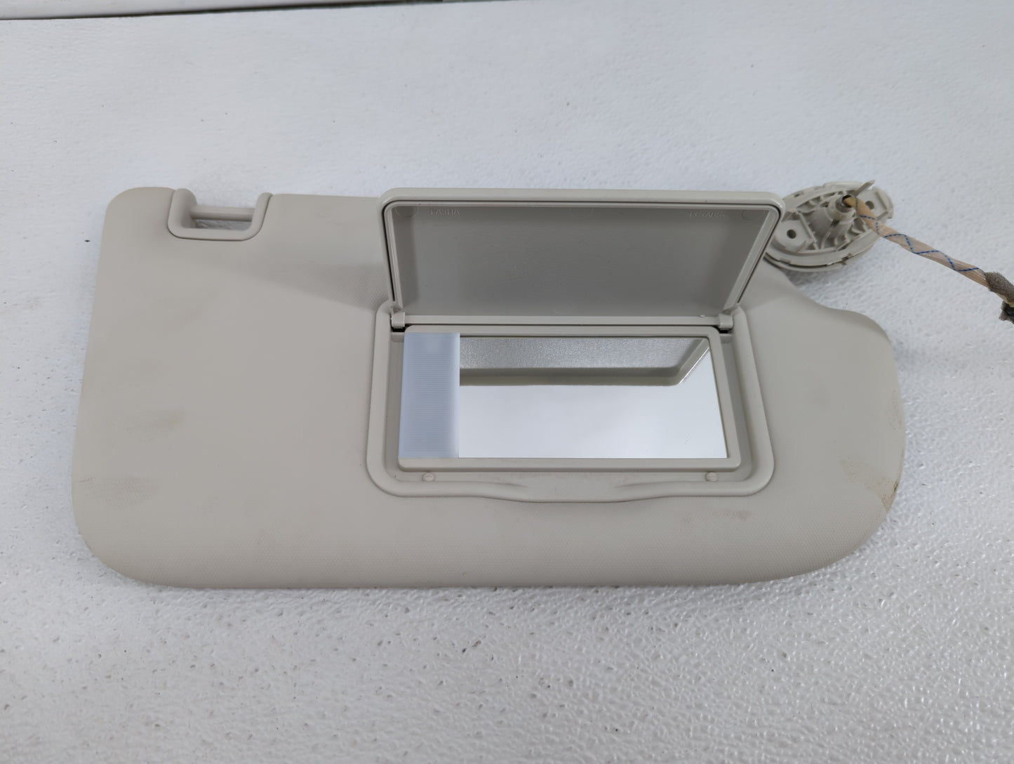 2013-2019 Ford Escape Sun Visor Shade Replacement Passenger Right Mirror Fits Fits 2013 2014 2015 2016 2017 2018 2019 OEM Us