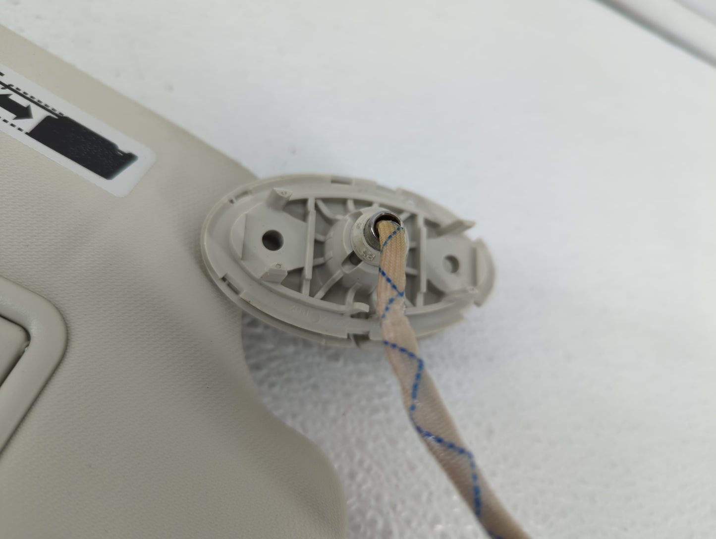 2013-2019 Ford Escape Sun Visor Shade Replacement Passenger Right Mirror Fits Fits 2013 2014 2015 2016 2017 2018 2019 OEM Us