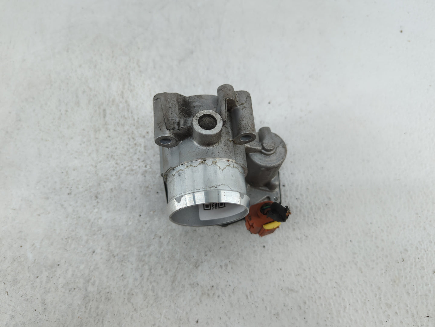 2017-2019 Ford Escape Throttle Body P/N:B18 205 4613 DS7G-9F991-CA Fits Fits 2014 2015 2016 2017 2018 2019 OEM Used Auto Par