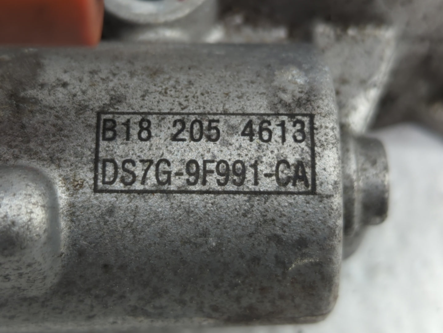 2017-2019 Ford Escape Throttle Body P/N:B18 205 4613 DS7G-9F991-CA Fits Fits 2014 2015 2016 2017 2018 2019 OEM Used Auto Par