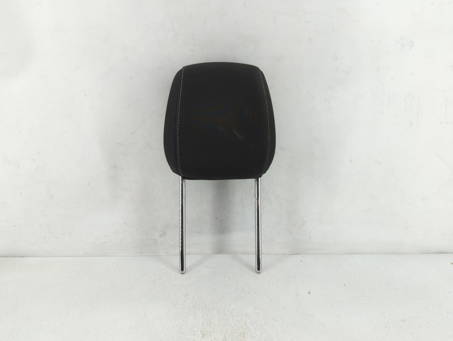 2016-2019 Ford Escape Headrest Head Rest Front Driver Passenger Seat Fits Fits 2016 2017 2018 2019 OEM Used Auto Parts - Oem