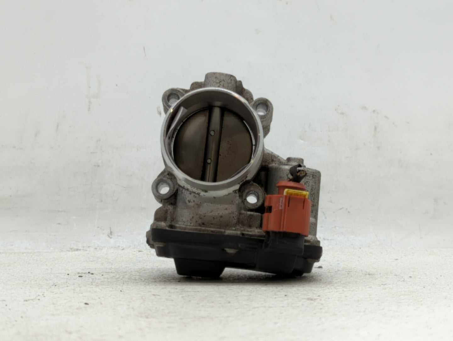 2017-2019 Ford Escape Throttle Body P/N:DS7G-9F991-CA Fits Fits 2014 2015 2016 2017 2018 2019 OEM Used Auto Parts - Oemuseda