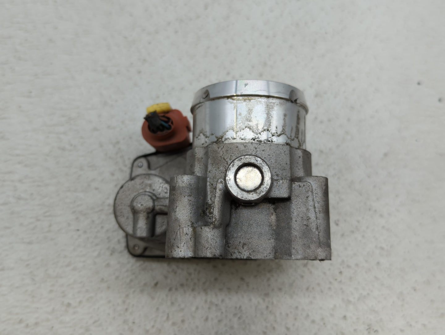 2017-2019 Ford Escape Throttle Body P/N:DS7G-9F991-CA Fits Fits 2014 2015 2016 2017 2018 2019 OEM Used Auto Parts - Oemuseda
