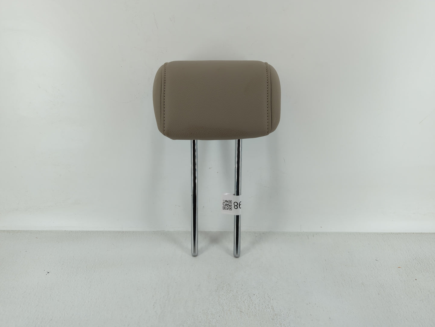 2016-2019 Ford Escape Headrest Head Rest Front Driver Passenger Seat Fits Fits 2016 2017 2018 2019 OEM Used Auto Parts - Oem