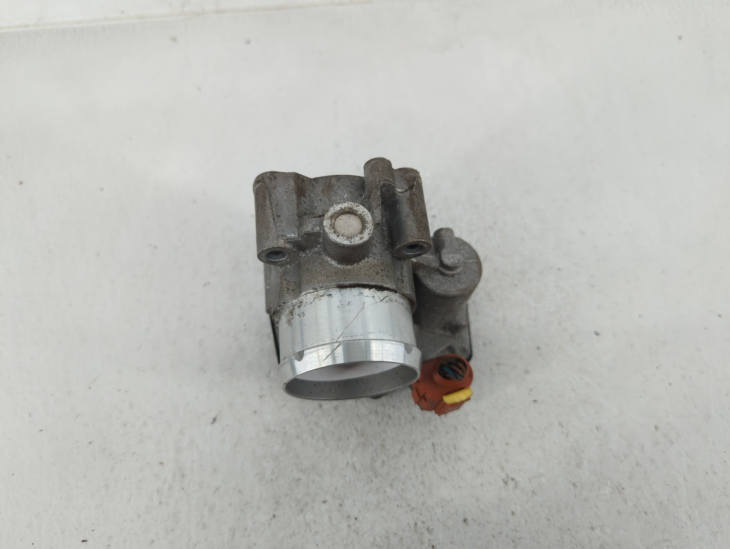 2017-2019 Ford Escape Throttle Body P/N:DS7G-9F991-BB DS7G-9F991-CA Fits Fits 2014 2015 2016 2017 2018 2019 2020 OEM Used Au
